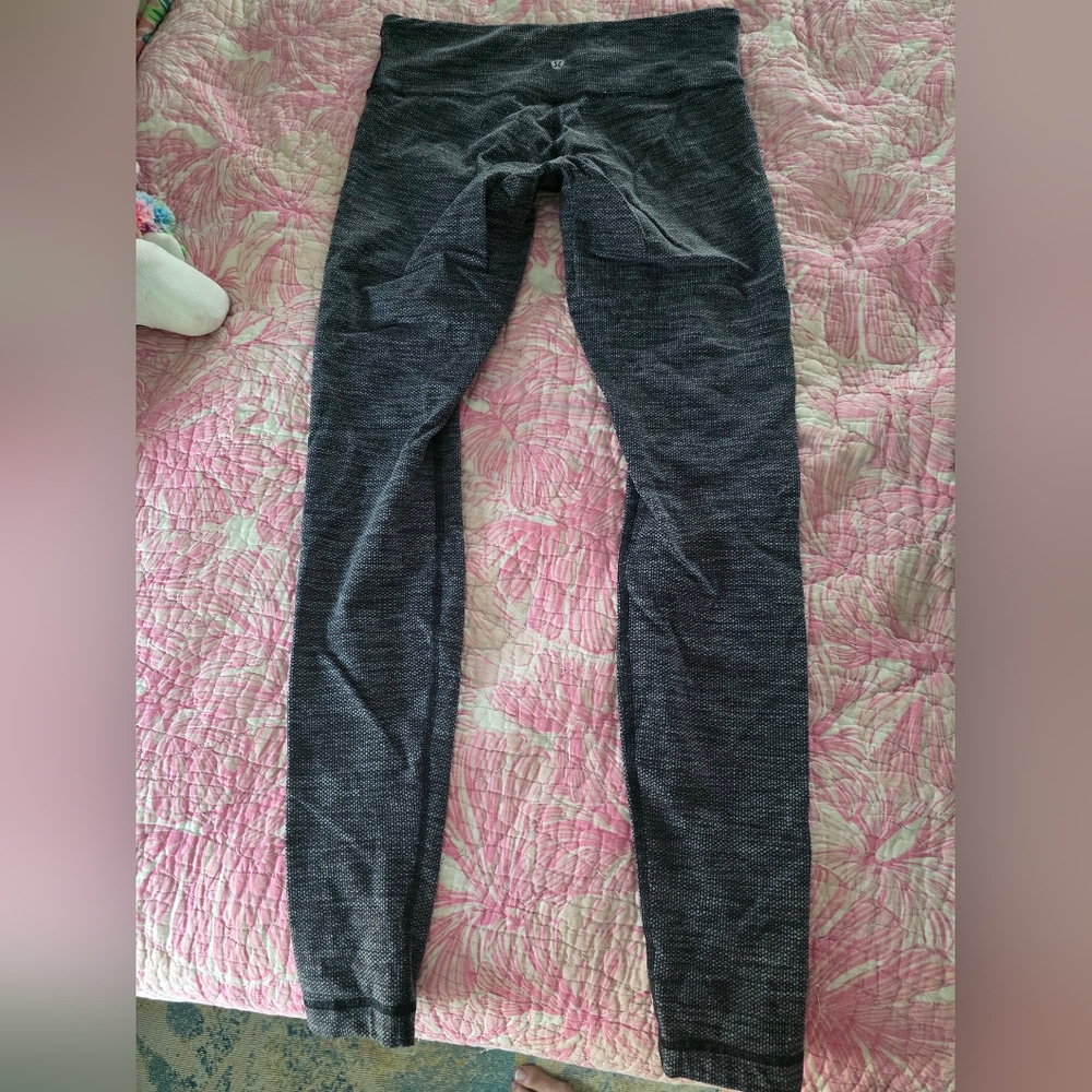 Lululemon Gray High-Waisted Leggings Size 6
